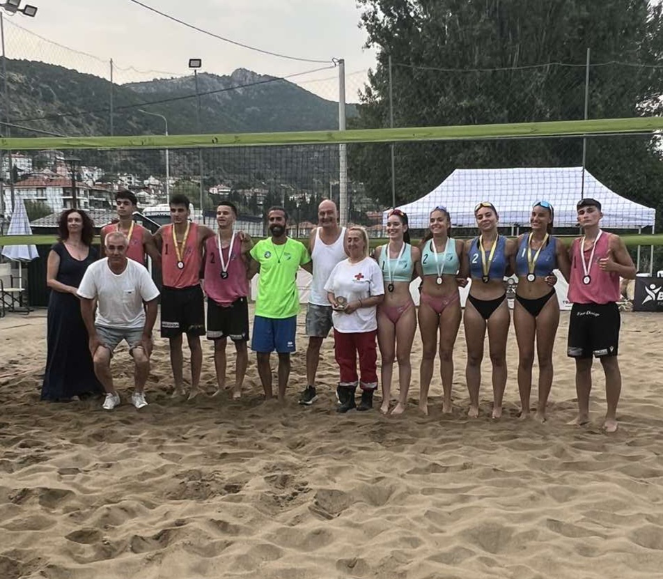 Ολοκληρώθηκε το πανελλήνιο τουρνουά Beach volley – Στην 3η θέση η ομάδα της Καστοριάς