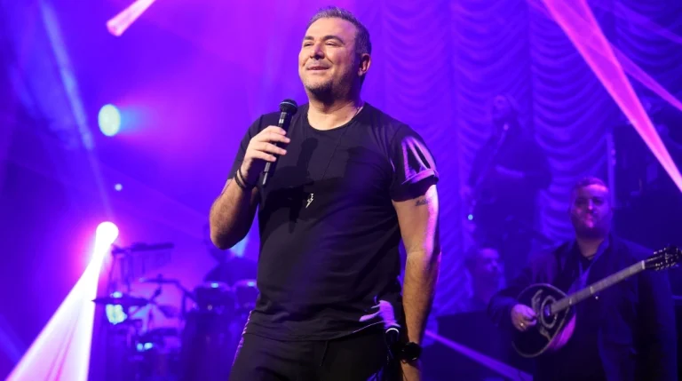 antonis_remos__1_