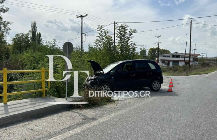 Καστοριά: Αυτοκίνητο συγκρούστηκε με νταλίκα και κατέληξε σε χαντάκι – Στο Νοσοκομείο η οδηγός του ΙΧ – ΦΩΤΟ